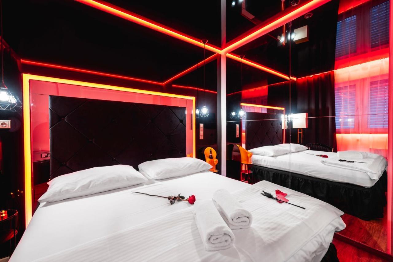 Aura Design & Garden Pool Hotel Prague