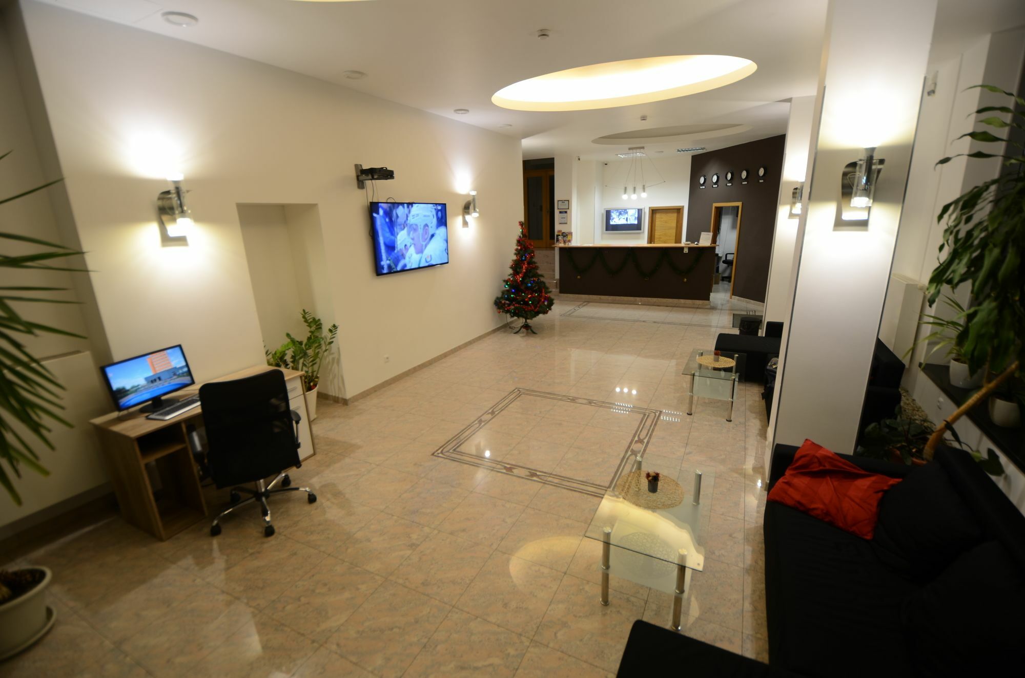 Aura Design & Garden Pool Hotel